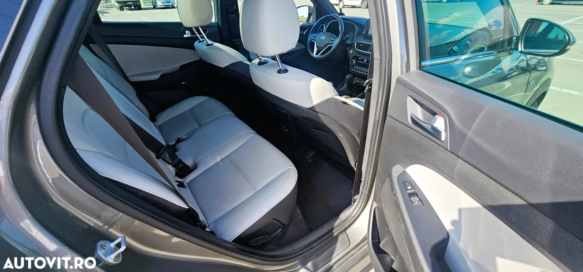 Hyundai Tucson 2.0 CRDI 4WD 8AT Luxury - 18