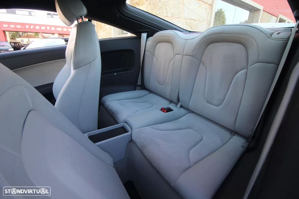 Audi TT Coupé 2.0 TDI quattro - 16