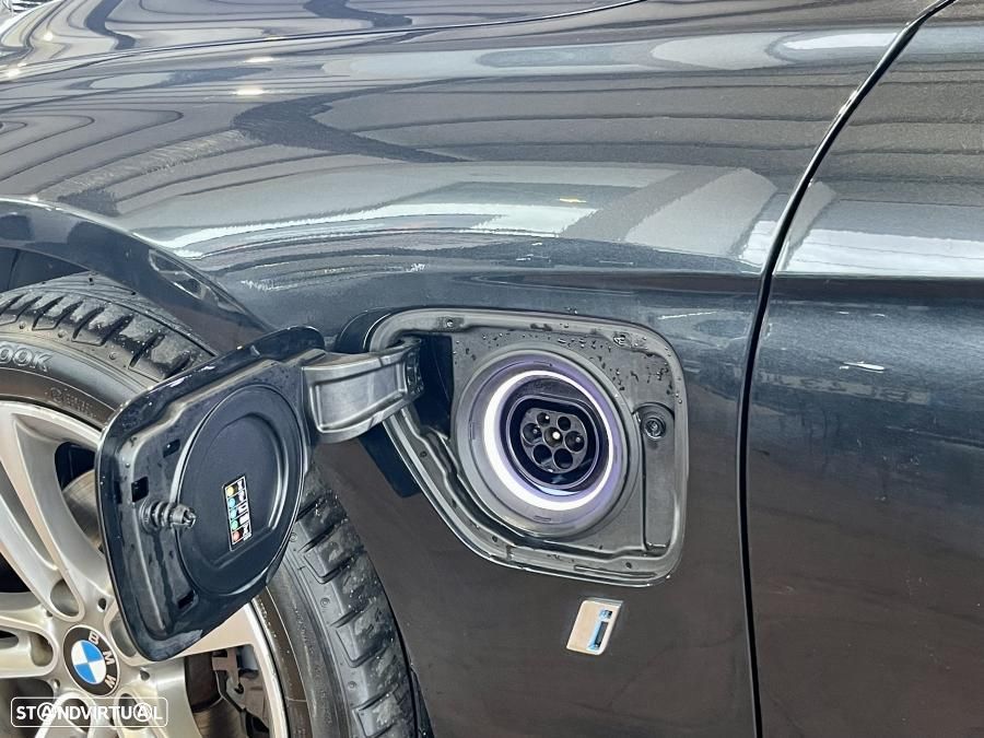 BMW 330 e iPerformance Line Sport - 9