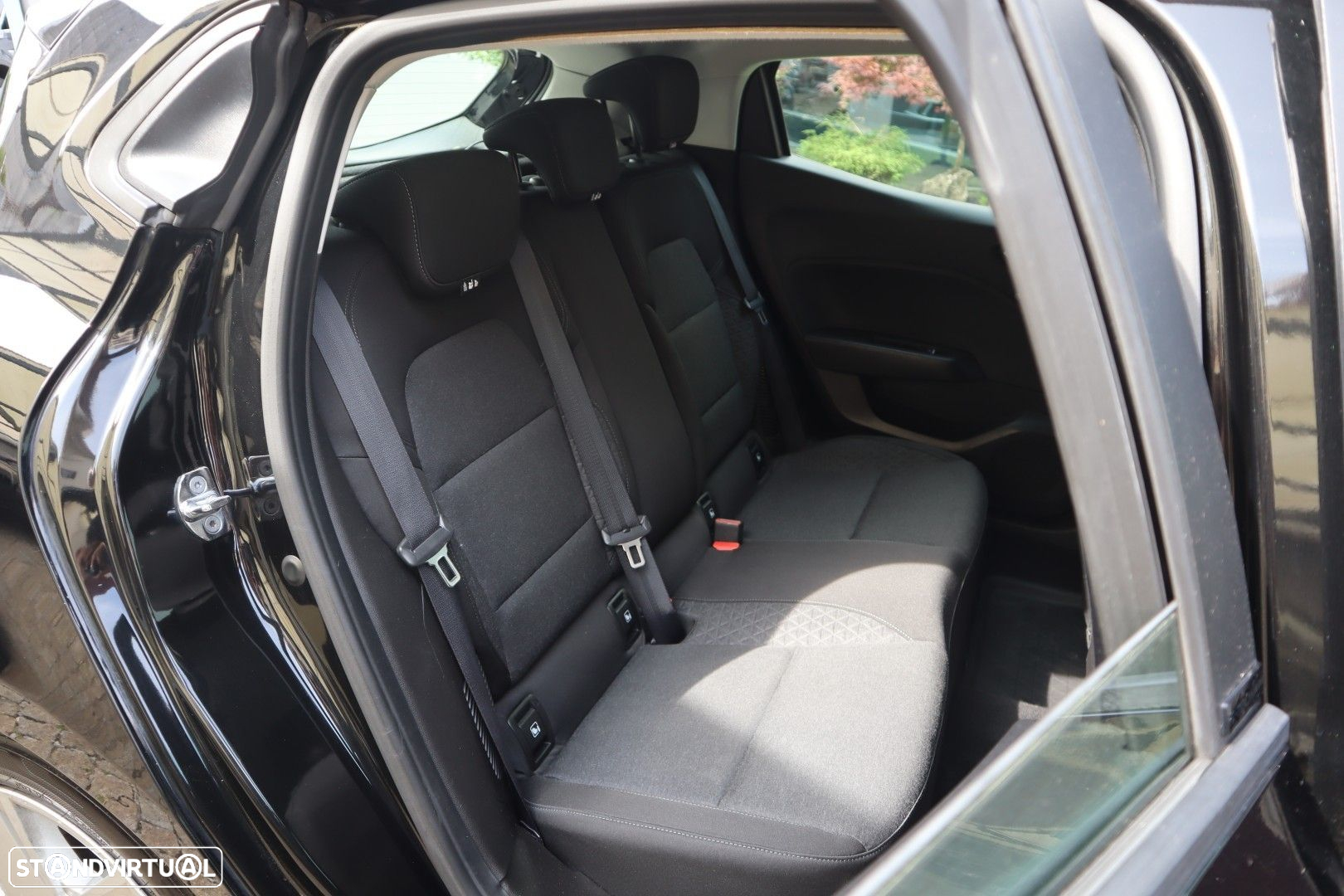 Renault Clio 1.6 E-Tech Full Hybrid Engineered - 22