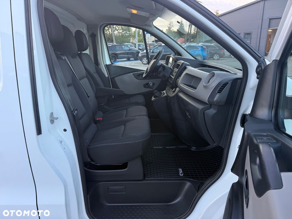 Renault Trafic - 16