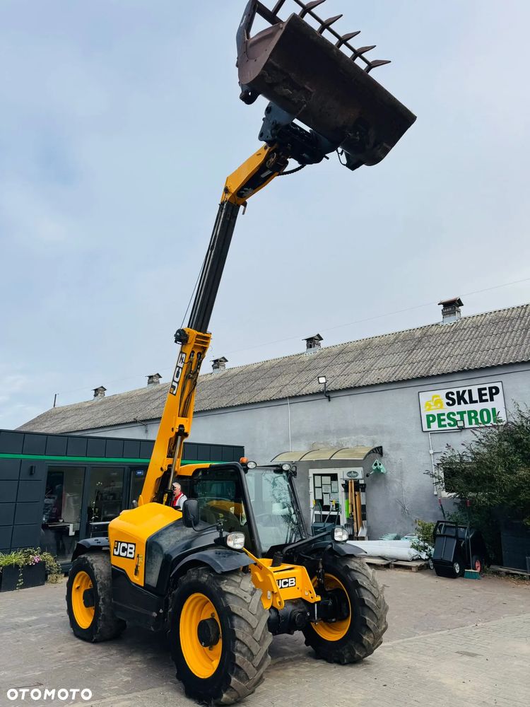 JCB 527-58 AGRI PLUS - 9