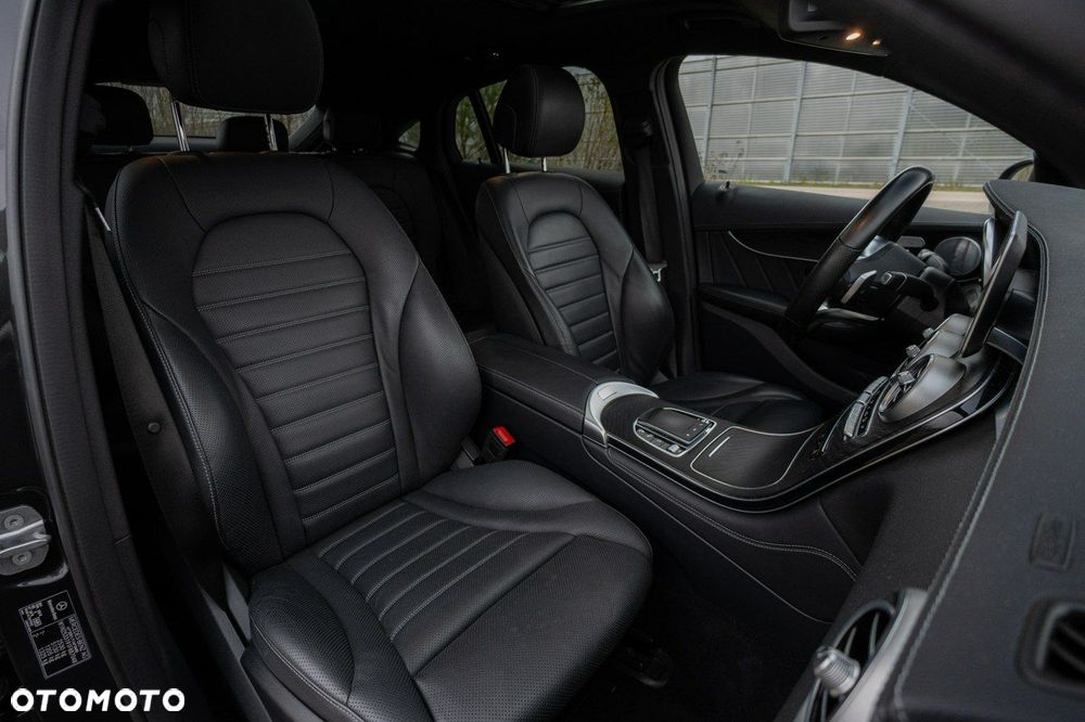 Mercedes-Benz GLC - 25