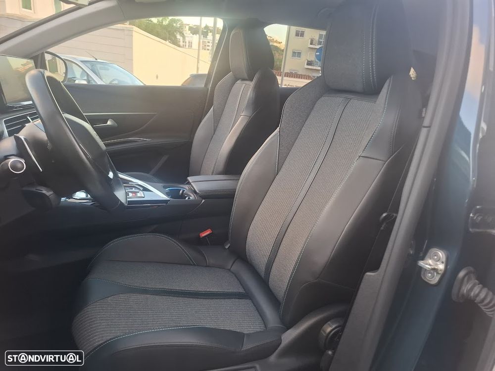 Peugeot 3008 1.6 Hybrid Allure e-EAT8 - 30