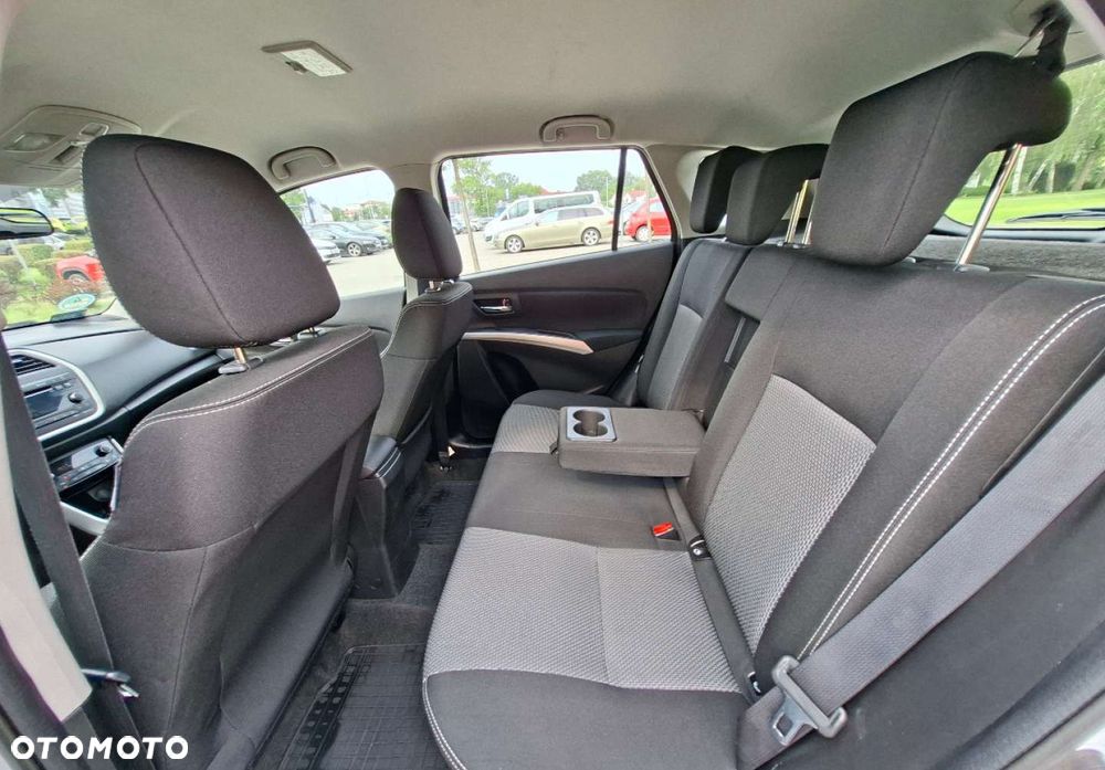 Suzuki S-Cross - 19