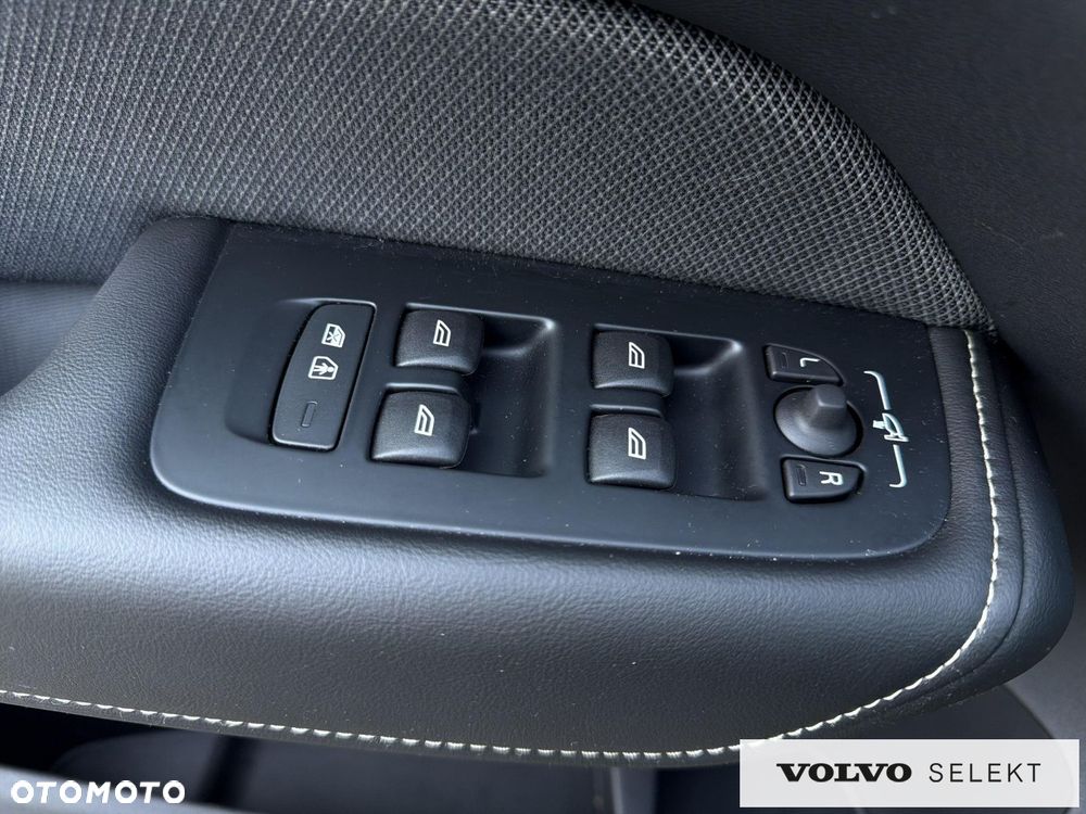 Volvo XC 60 - 24