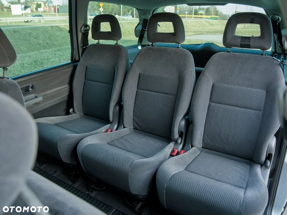 Ford Galaxy 1.9 TDI Ghia - 10