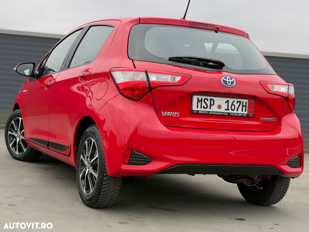 Toyota Yaris Hybrid 1.5 VVT-i Team Deutschland - 4