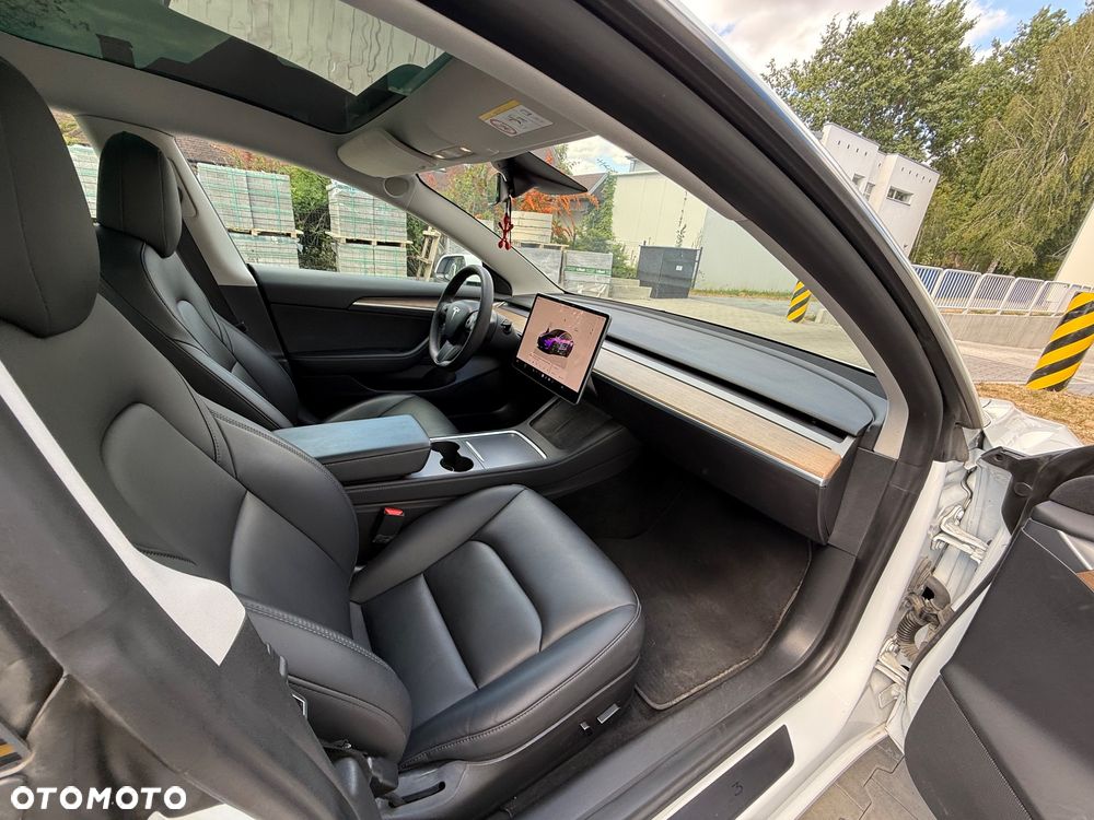 Tesla Model 3 RWD - 19