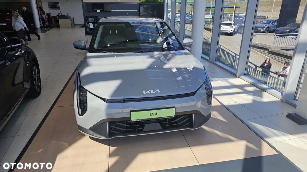 Kia EV4 81.4kWh Business Line - 2