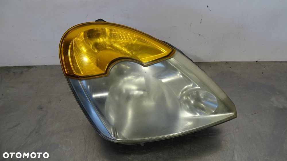 LAMPA PRAWA PRZEDNIA RENAULT MODUS  8200540239 - 1