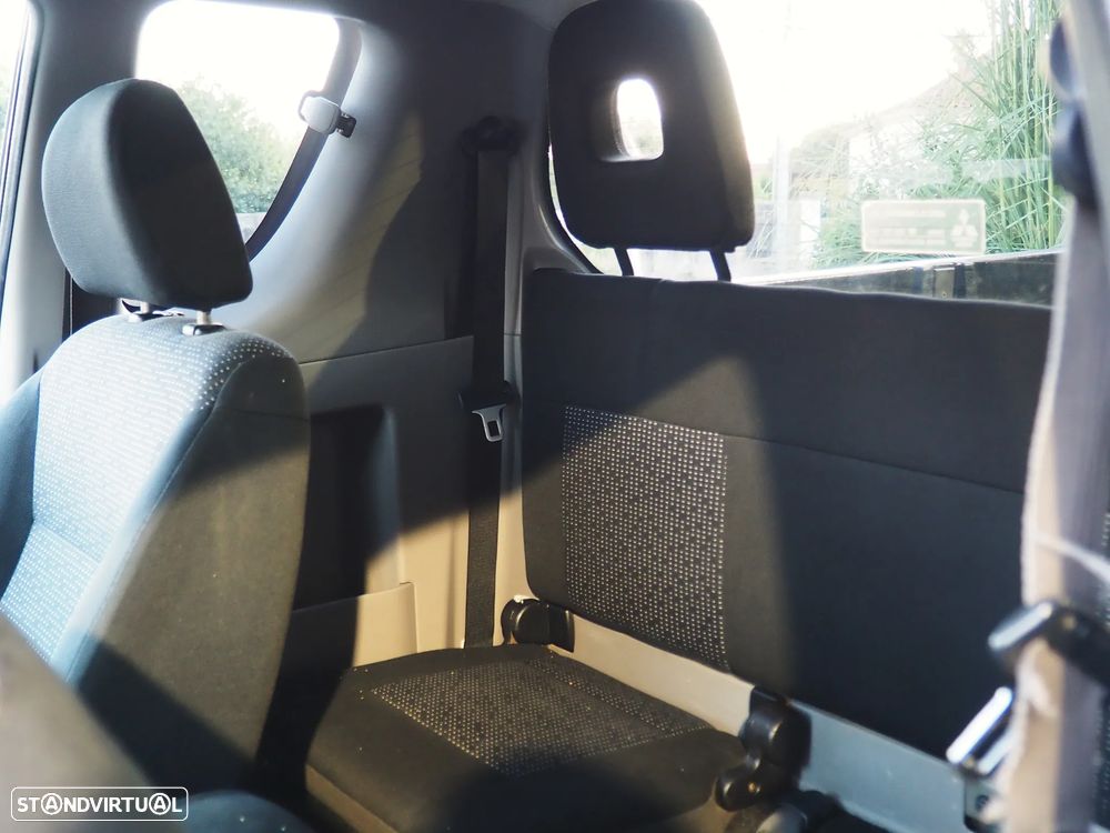 Mitsubishi L200 2.5 DI-D Club Invite 3L CC 4WD - 13