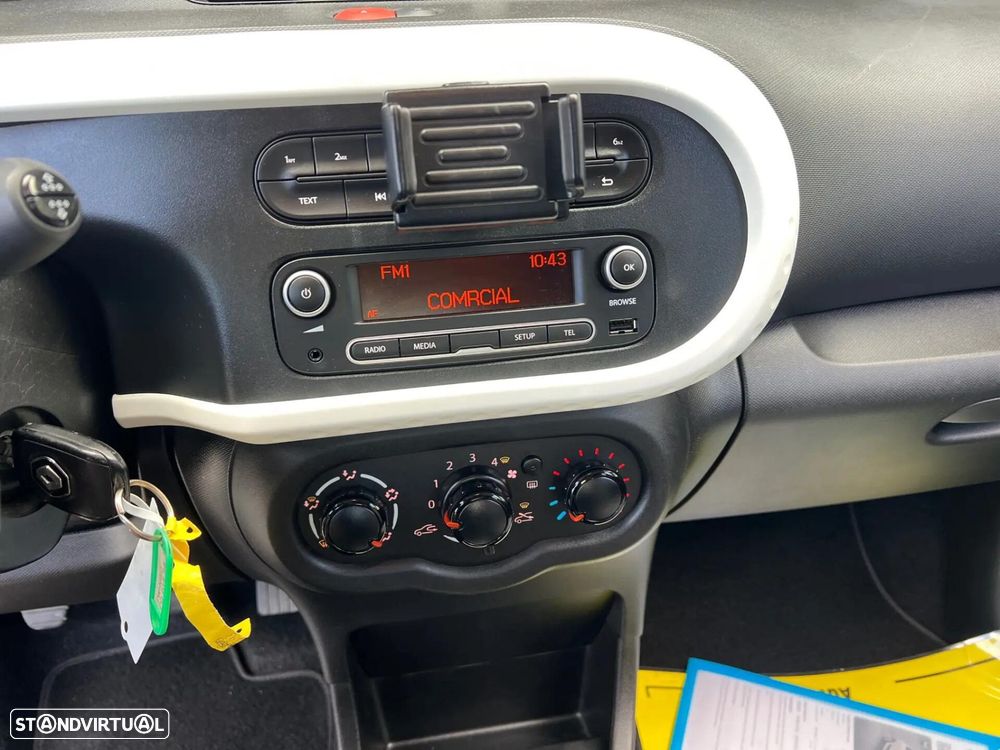 Renault Twingo SCe 70 Liberty - 10
