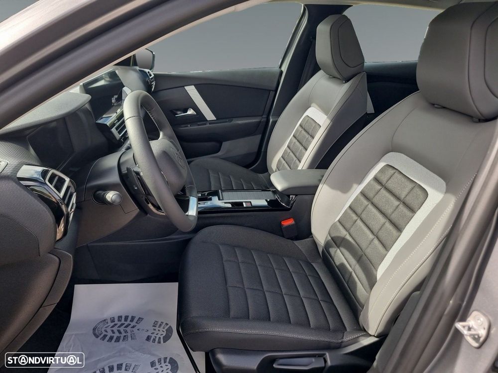 Citroën C4 X - 10