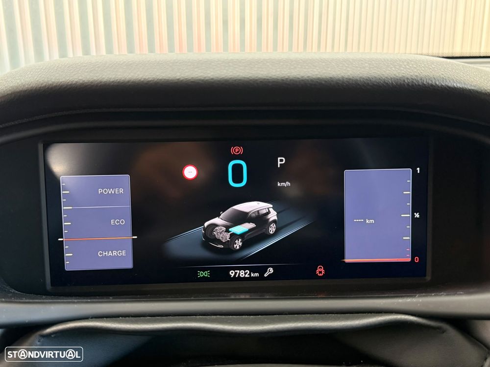 Jeep Avenger 1.2 e-Hybrid Summit DCT — fotografia 19