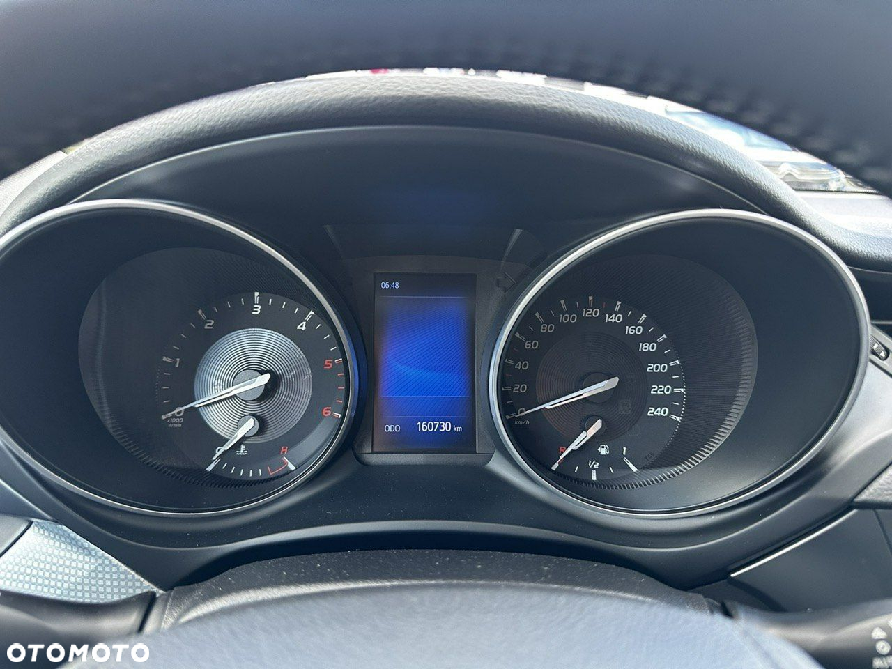 Toyota Avensis 2.0 D-4D Premium - 29