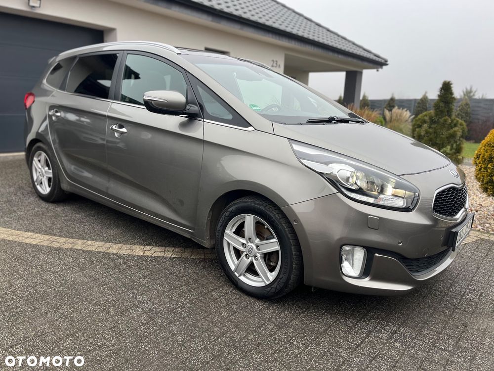 Kia Carens 1.7 CRDi XL 7os - 18