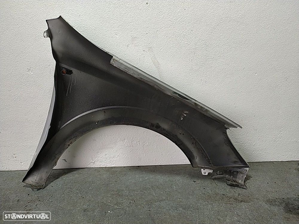 Guarda Lamas Esquerdo Opel Astra H Caixa (L70) - 3
