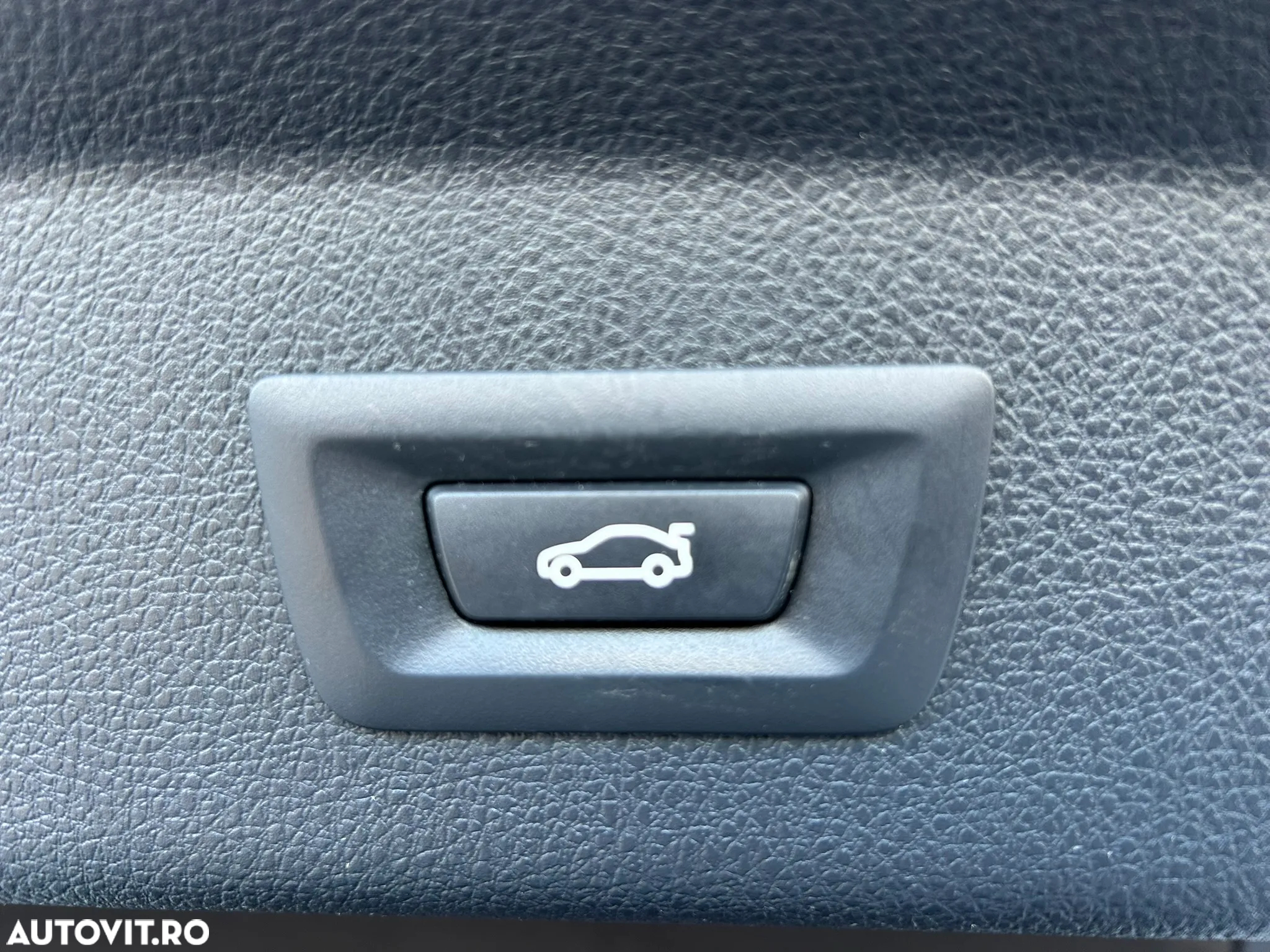 BMW Seria 3 320d GT - 22