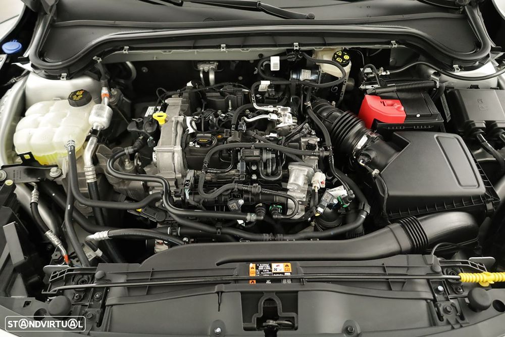 Ford Focus 1.0 EcoBoost MHEV ST-Line X - 24