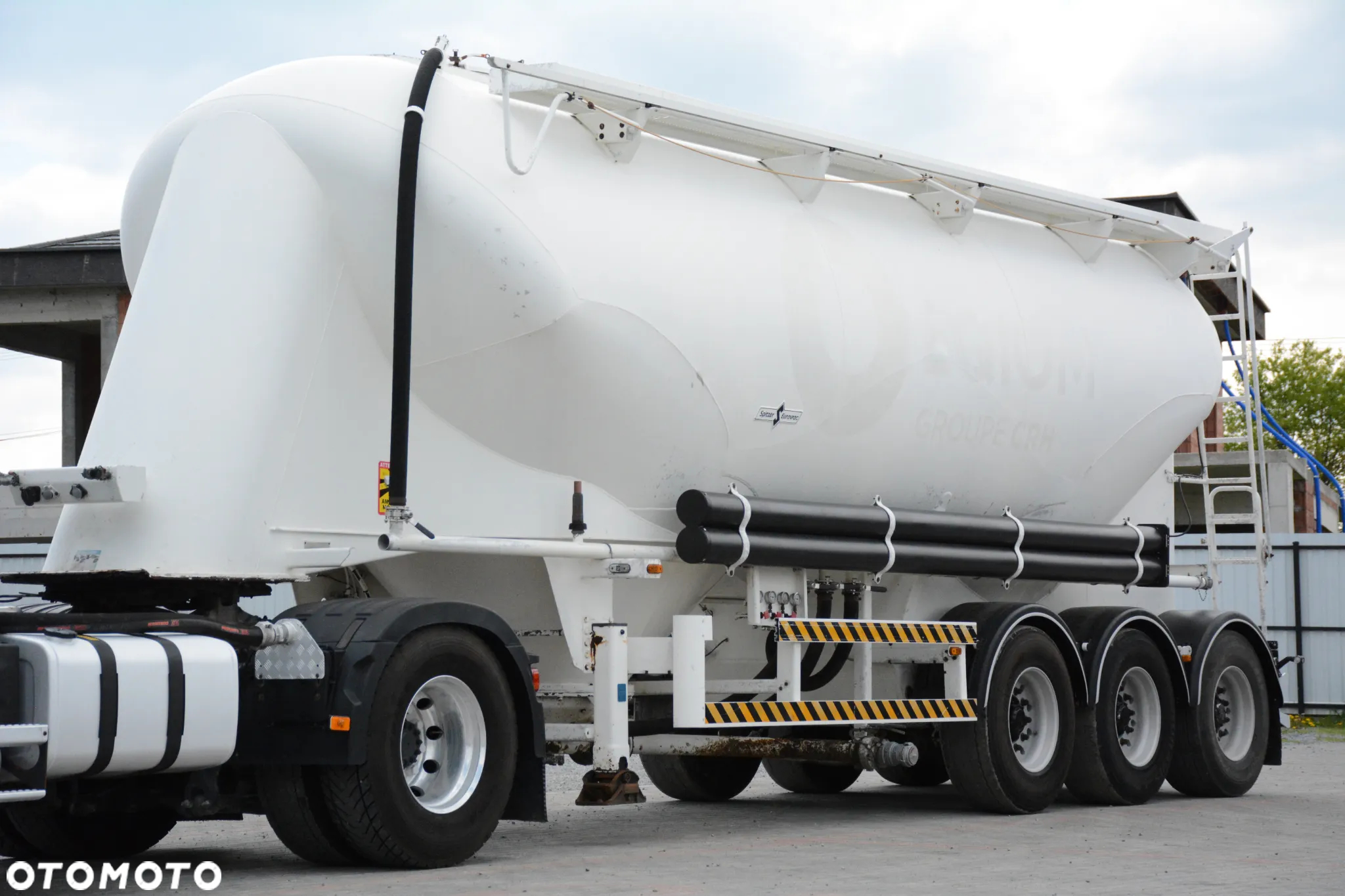 Spitzer SF 2437 PI / Cementonaczepa / 2008r / 37000l / 3 komorowa / Bardzo dobry stan - 4