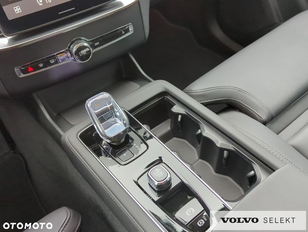 Volvo XC 90 - 16
