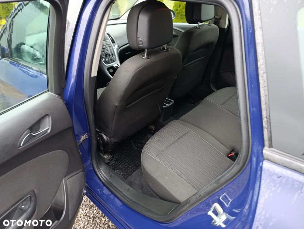 Opel Astra 1.6 CDTI Essentia - 12