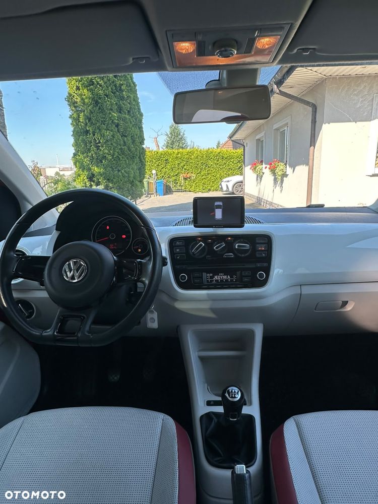 Volkswagen up! Active - 22