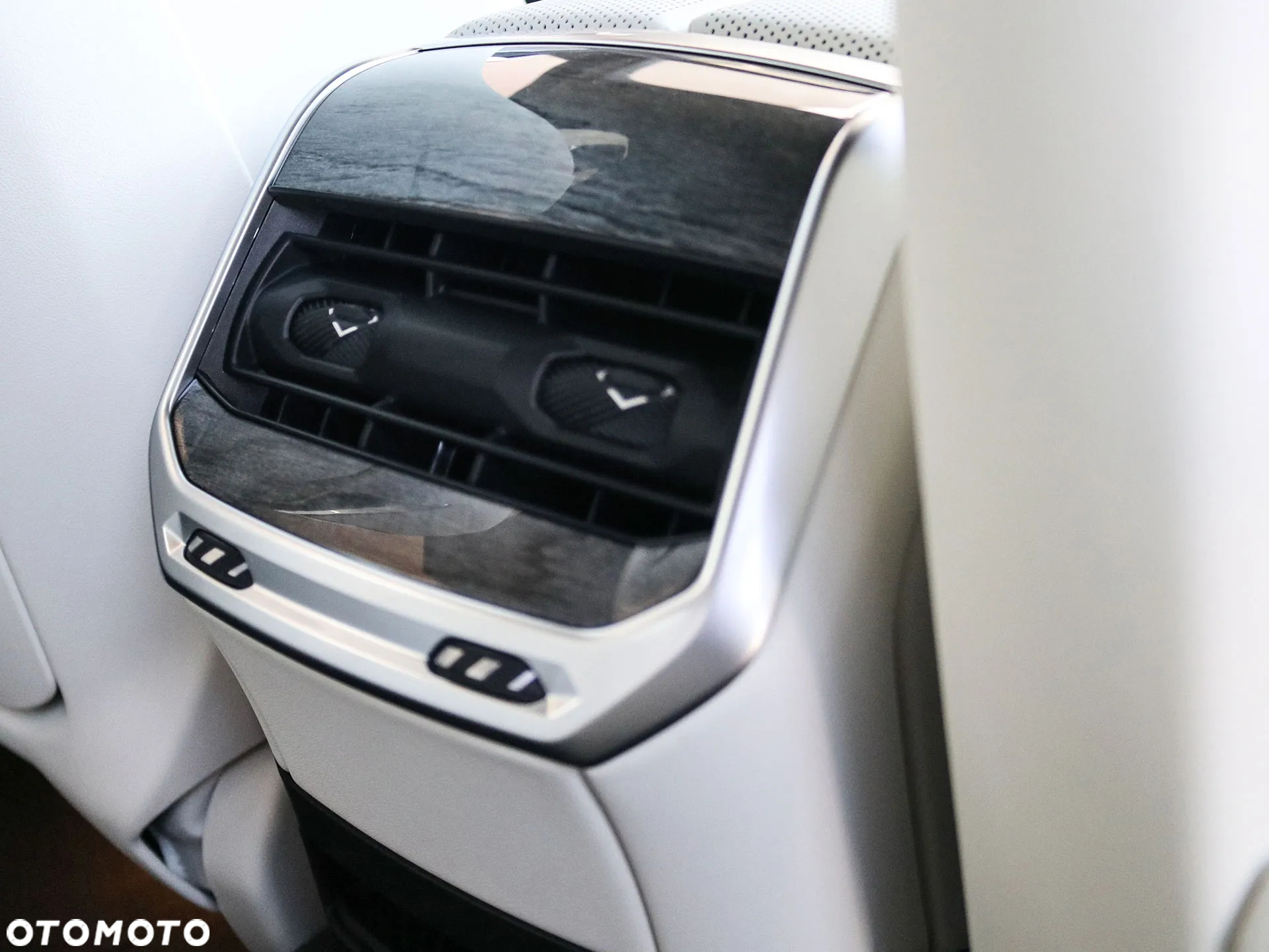 BMW Seria 7 - 30