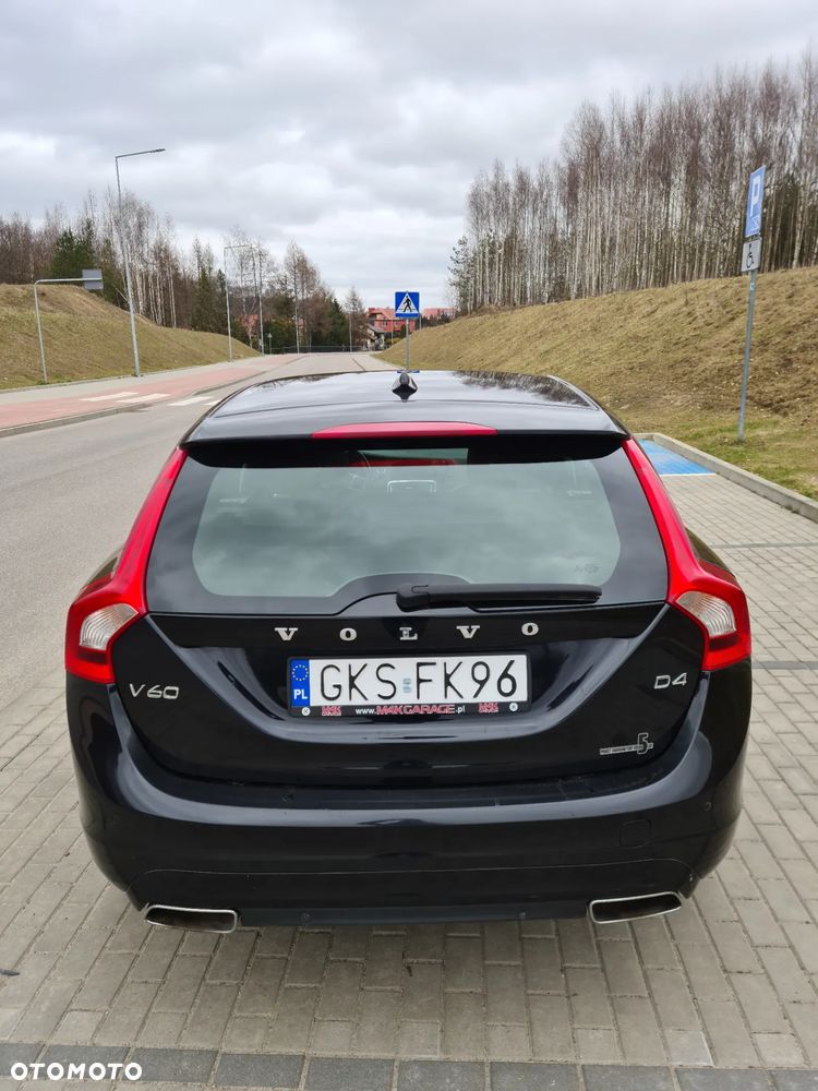 Volvo V60 D4 Drive-E Momentum - 12