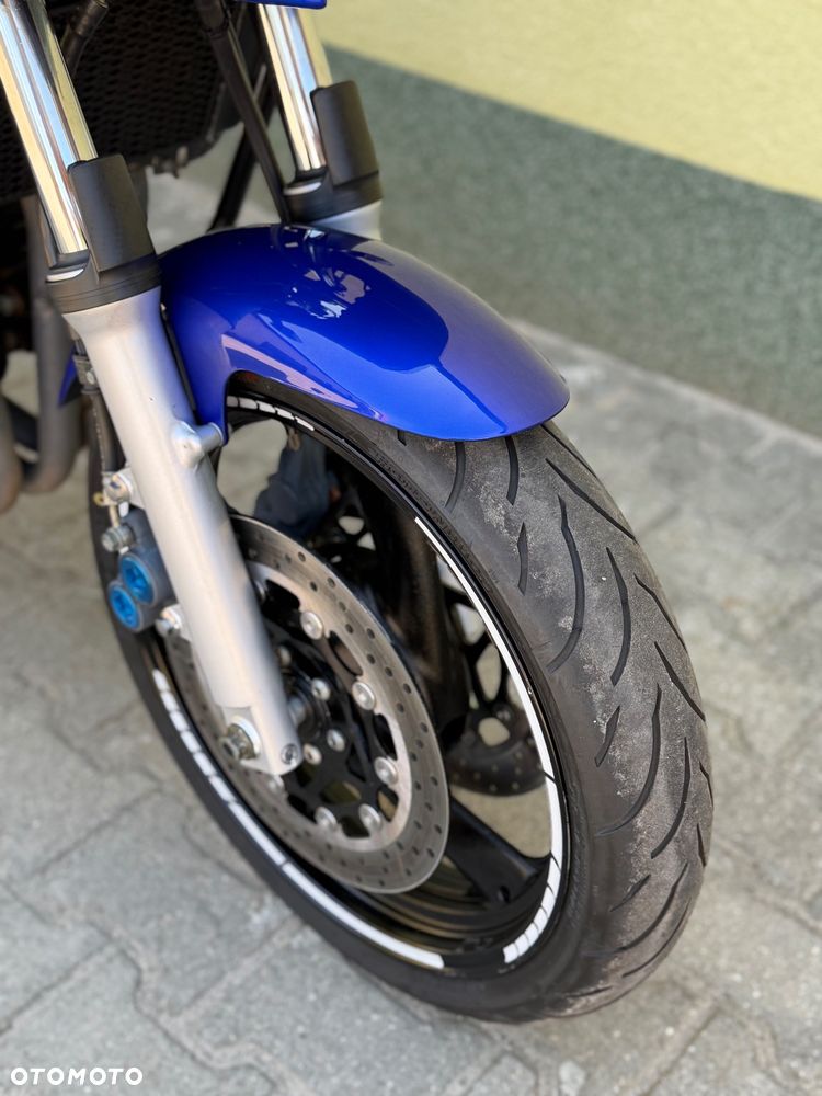 Yamaha FZS - 3