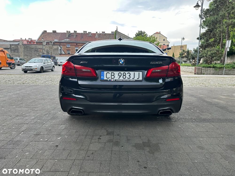 BMW Seria 5 530i - 7