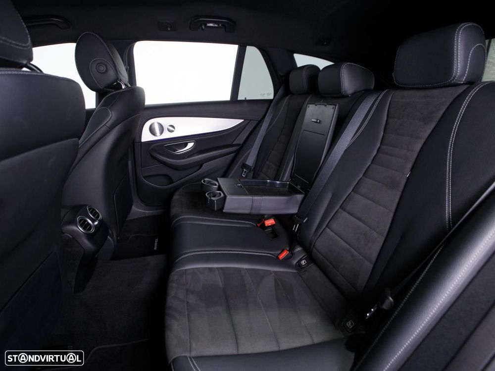 Mercedes-Benz E 300 de AMG Line - 10