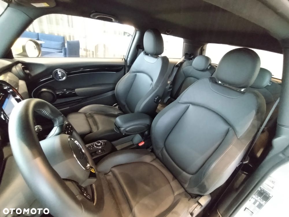 MINI Cooper SE Electric Trim - 19