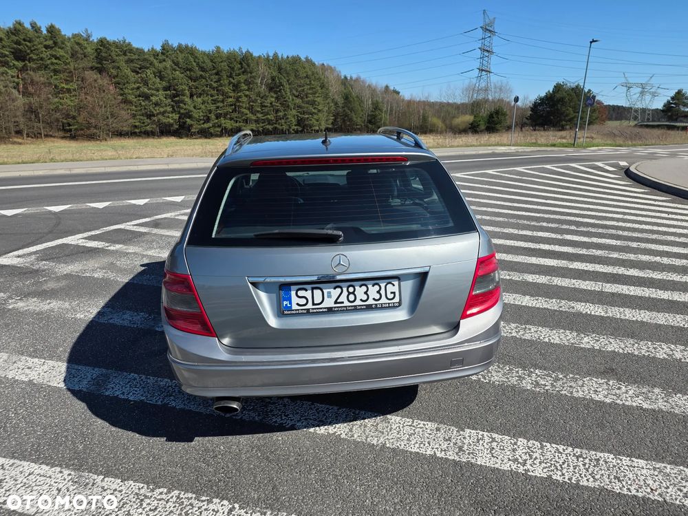 Mercedes-Benz Klasa C ver-220-cdi-avantgarde - 13