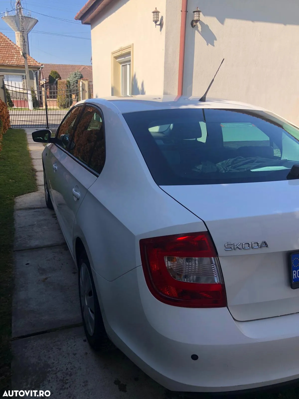 Skoda RAPID 1.2 TSI Active - 3