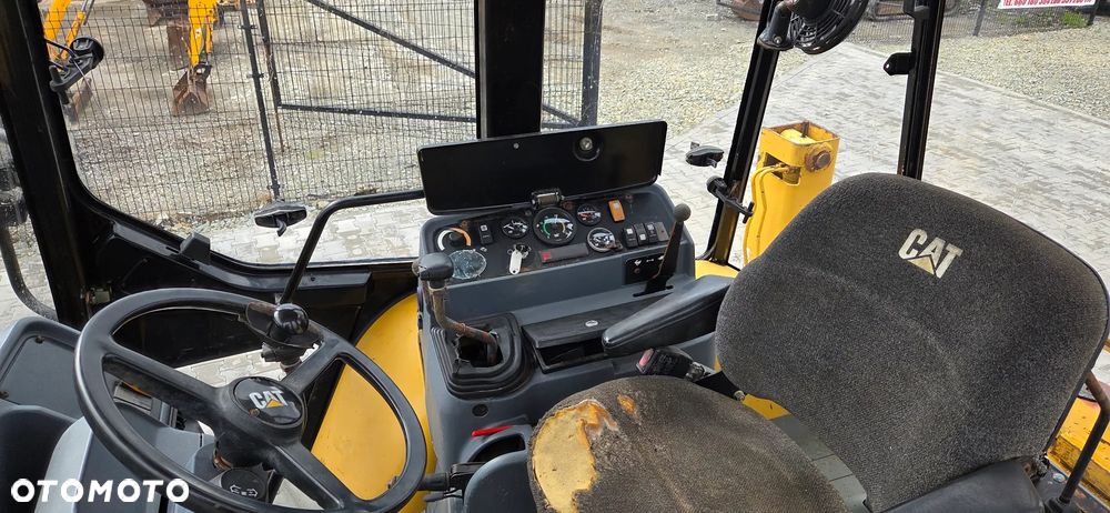 Caterpillar 428 C - 8