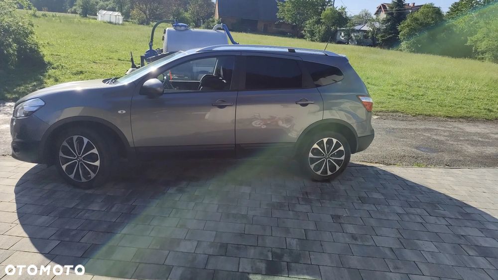 Nissan Qashqai 2.0 dCi 4 x 4 DPF tekna - 2