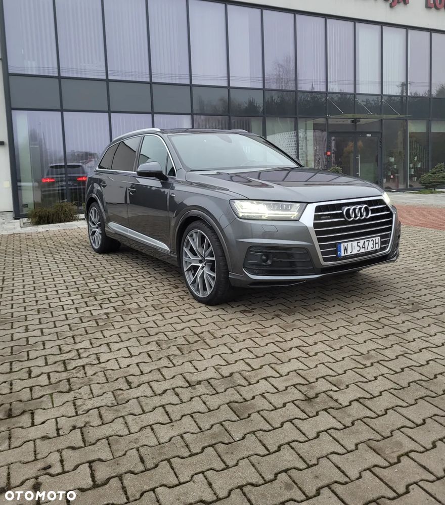 Audi Q7 - 7