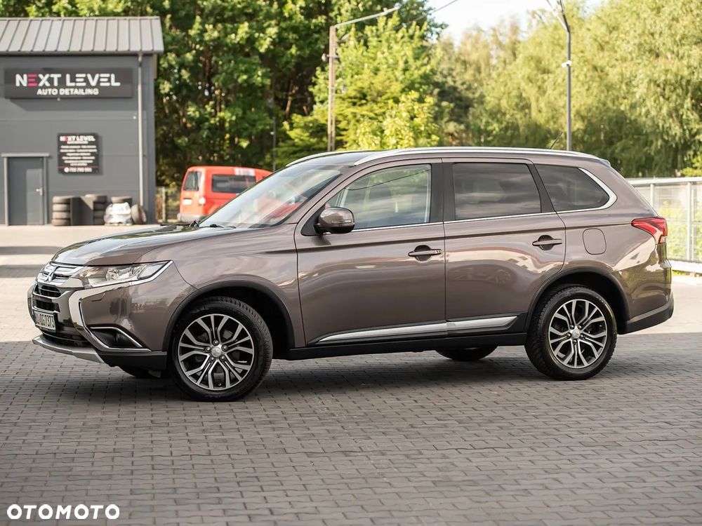 Mitsubishi Outlander 2.2 DID Intense + 4WD - 8