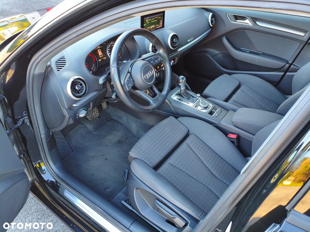 Audi A3 Sportback 1.6 TDI S tronic Attraction - 10