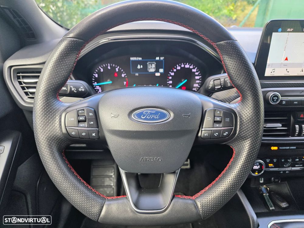 Ford Focus SW 1.0 EcoBoost ST-Line - 31