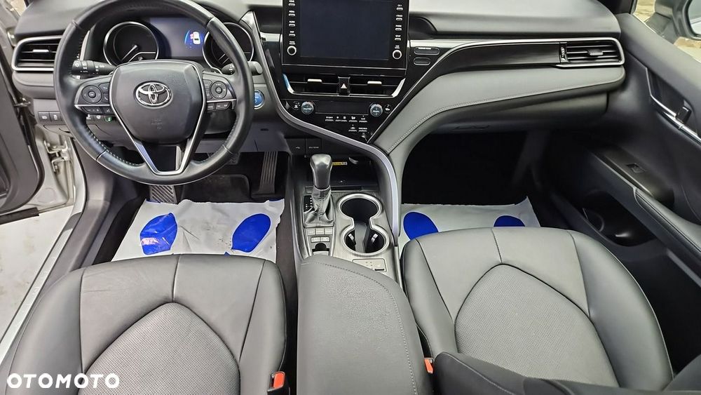 Toyota Camry 2.5 Hybrid Executive CVT - 14