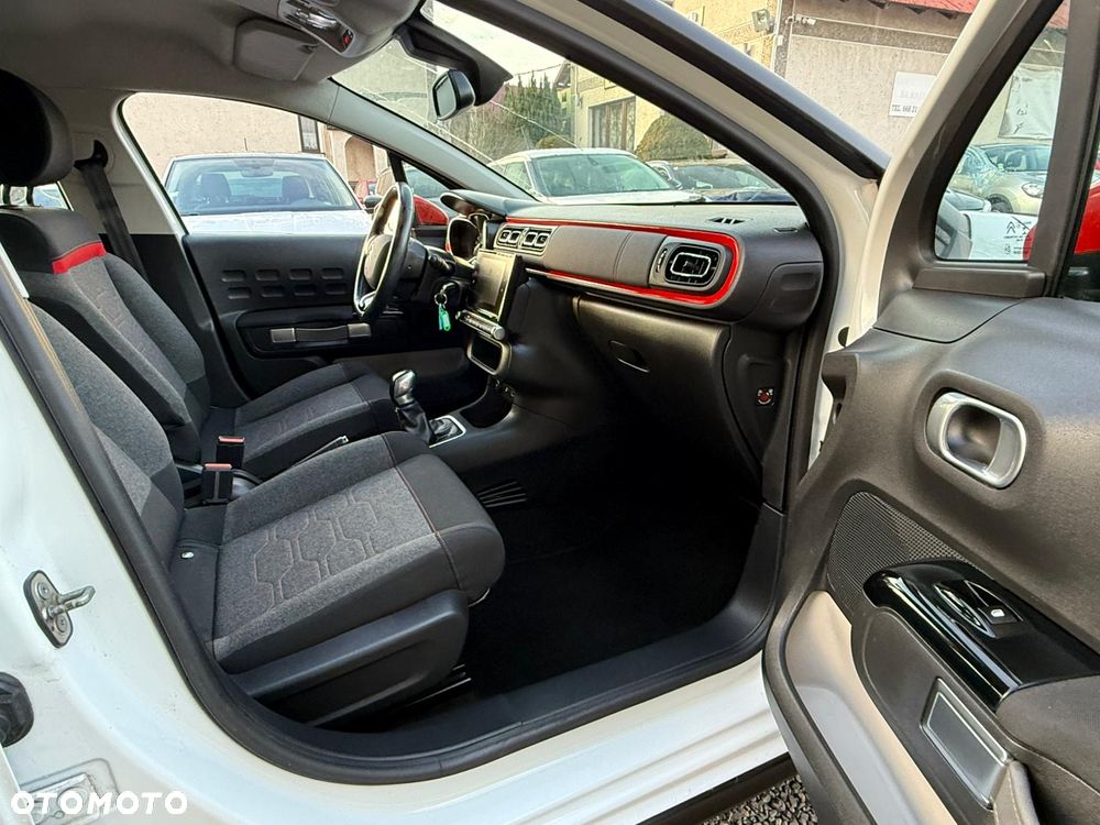 Citroën C3 1.2 PureTech Exclusive - 26