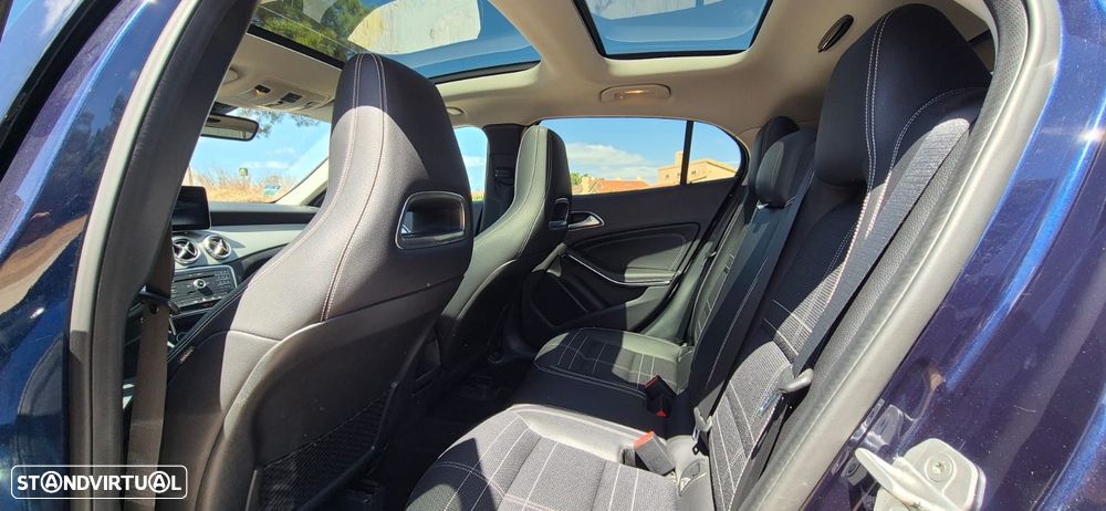 Mercedes-Benz GLA 180 d Aut. - 9
