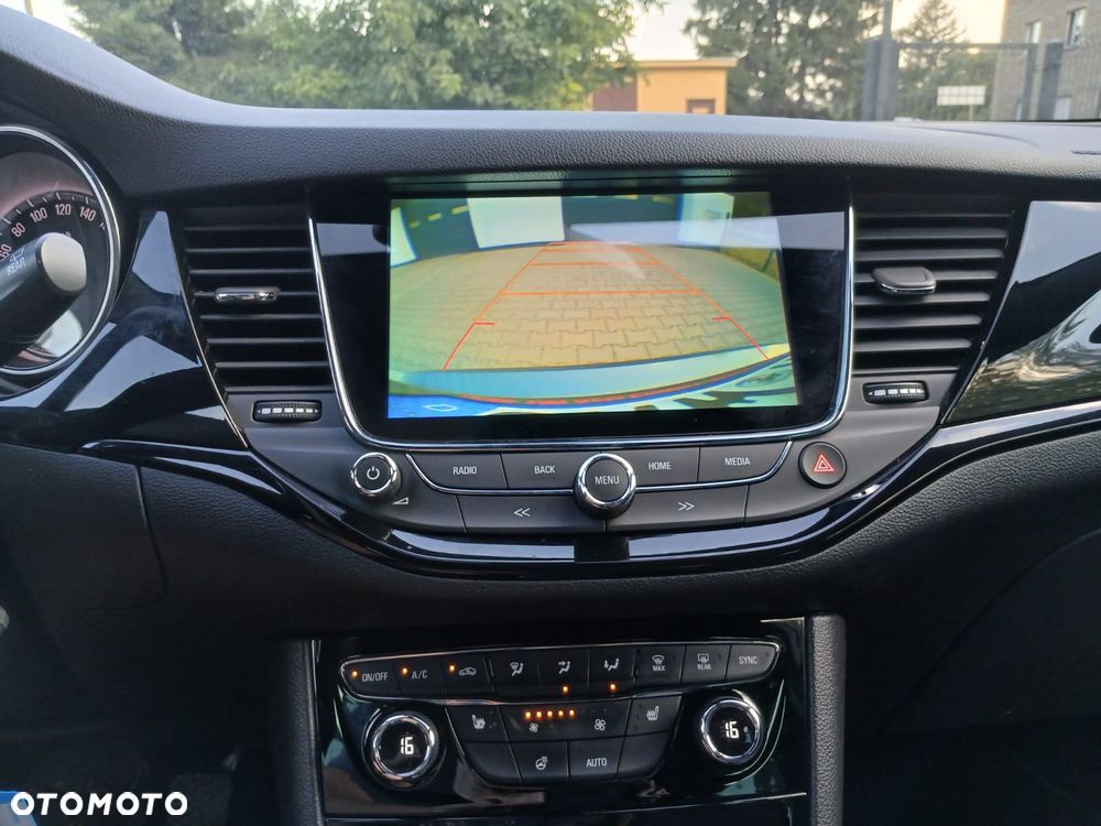 Opel Astra 1.4 Turbo Innovation - 30