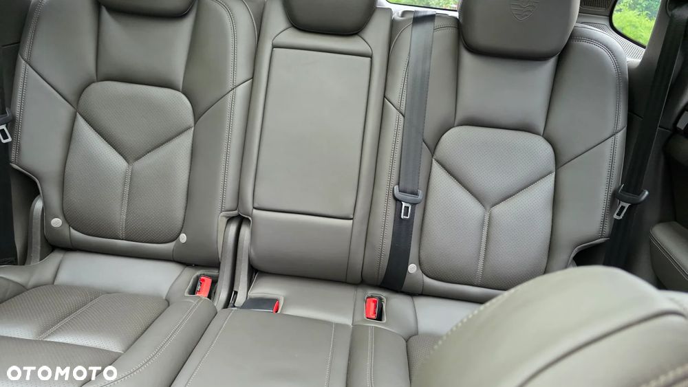 Porsche Cayenne Diesel Platinum Edition - 22