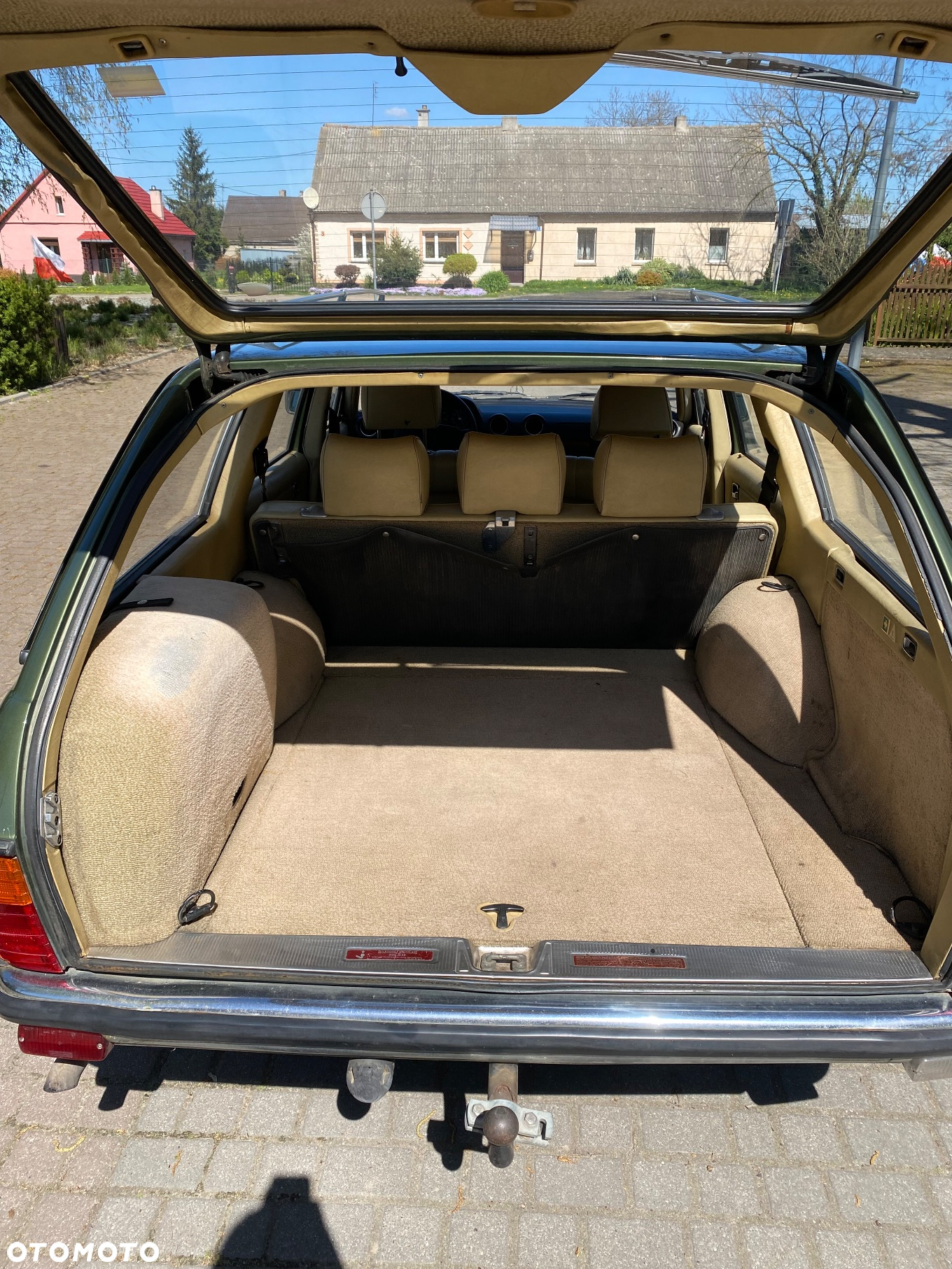 Mercedes-Benz W123 - 11