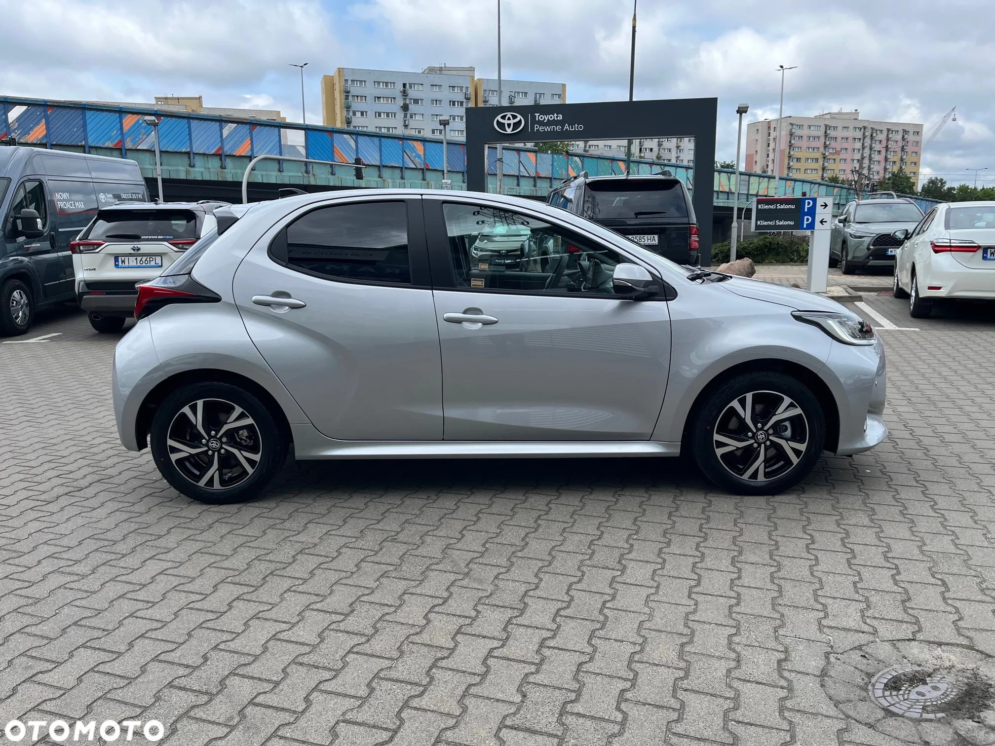Toyota Yaris - 4
