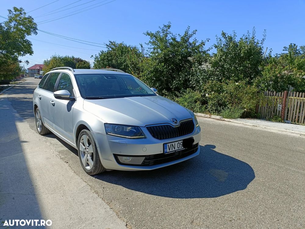 Skoda Octavia 2.0 TDI ELEGANCE - 1